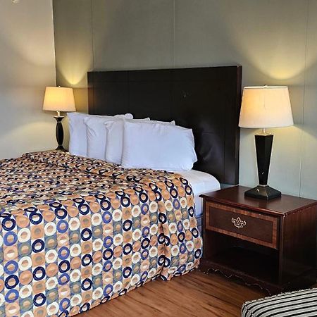 Astoria Hotel West 丹维尔 外观 照片